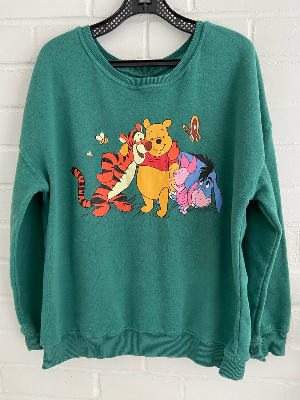 Womens Size M Green Winnie the Pooh Piglet Tigger Eeyore Crewneck Sweatshirt